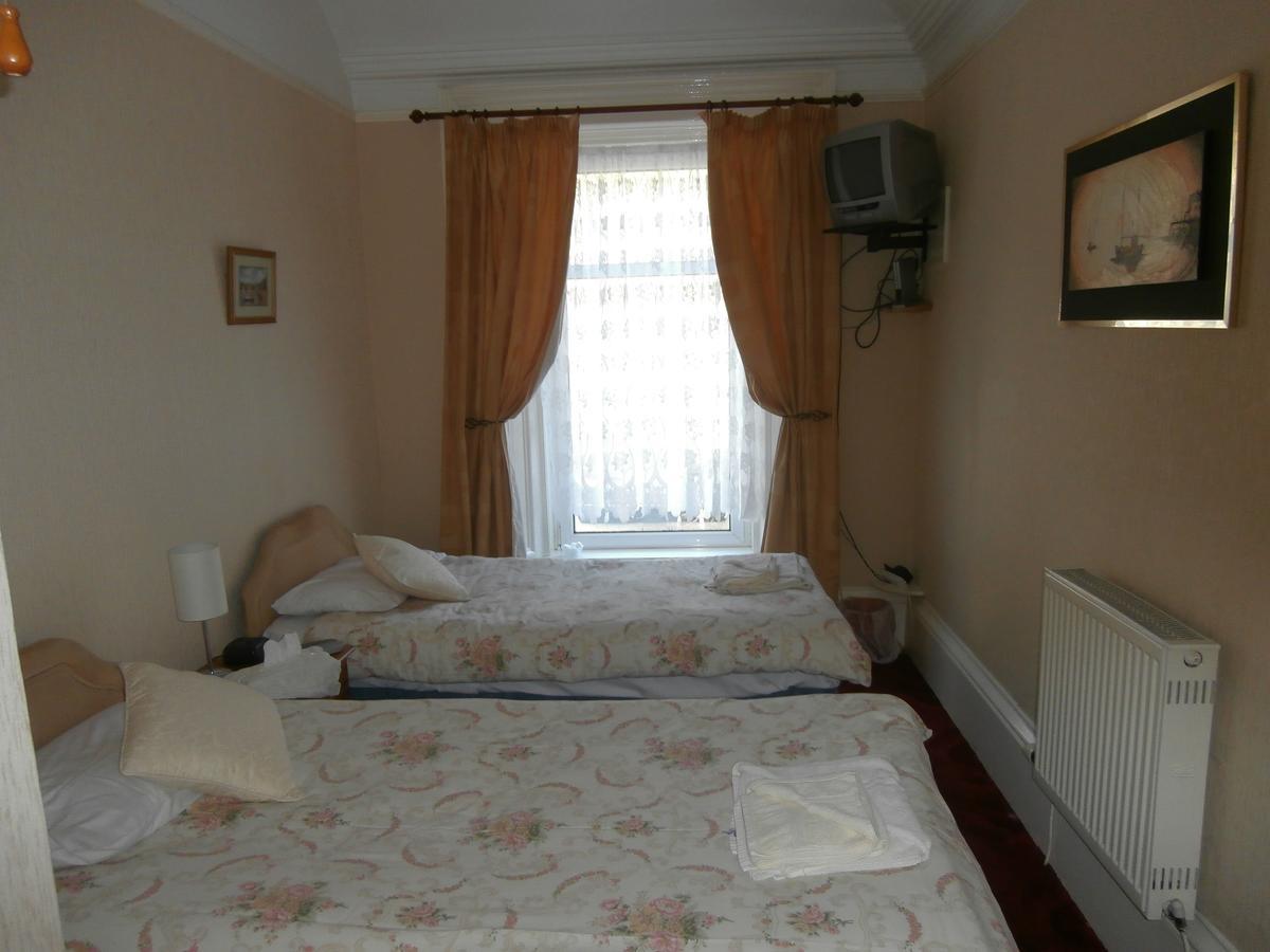 Monorene Guest House Galashiels Dış mekan fotoğraf