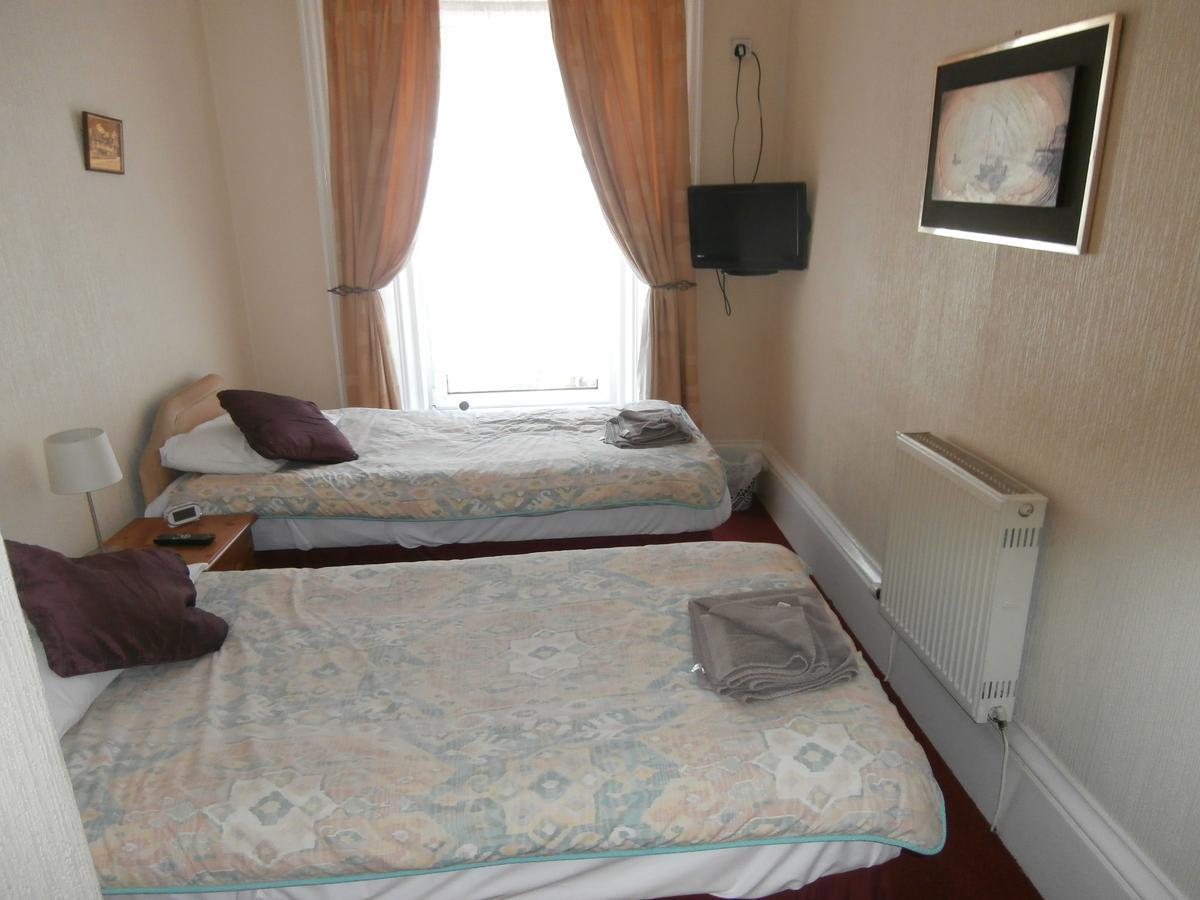 Monorene Guest House Galashiels Dış mekan fotoğraf